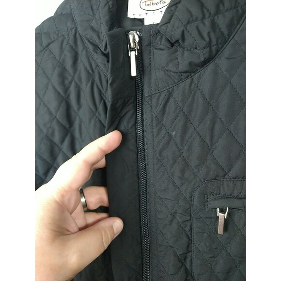 Talbots Woman LP Black Quilted Vest Pockets Full Zip Lightweight Outdoor Casual - Picture 5 of 10
